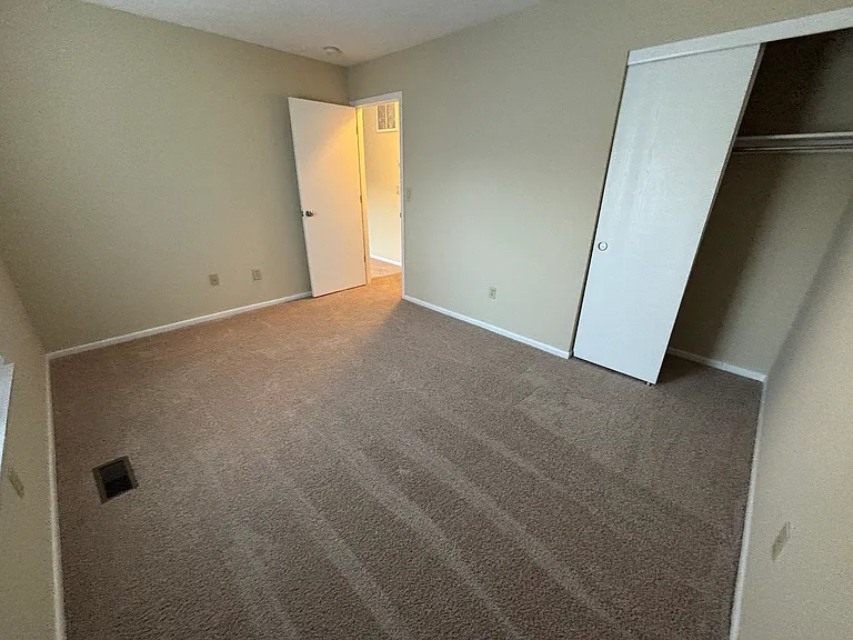 1888 Stoneview Ct — Photo 19