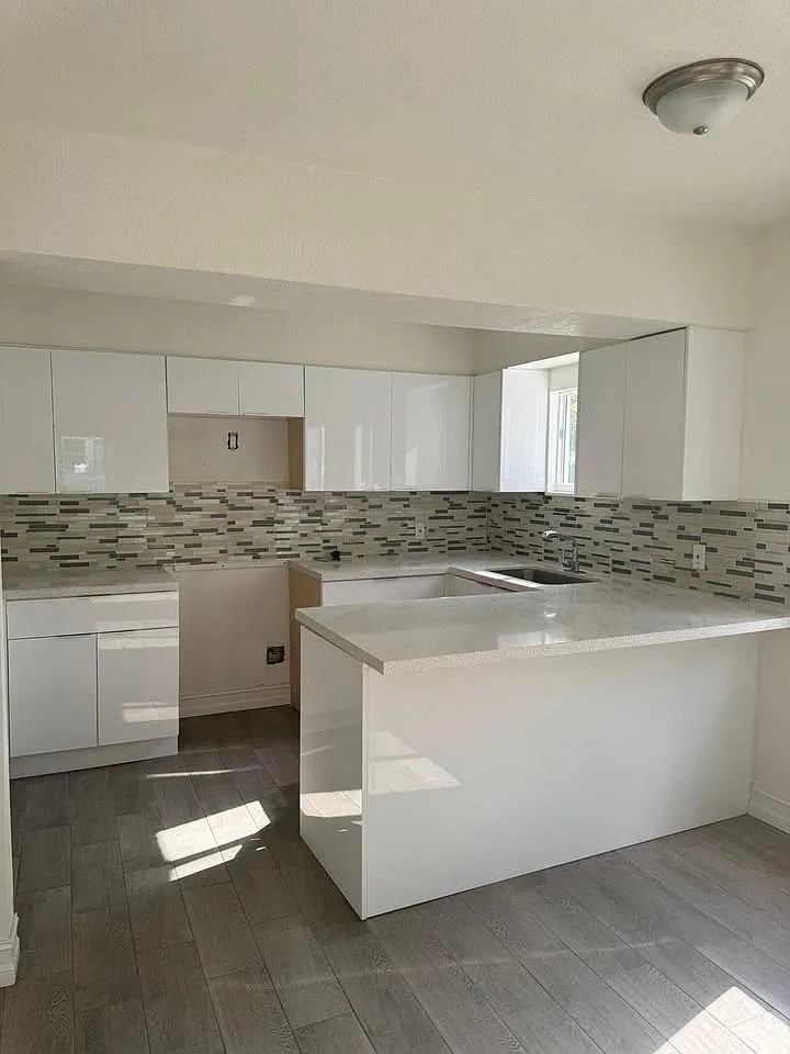 2 bed, 1190 sqft, $2,200 — Photo 2