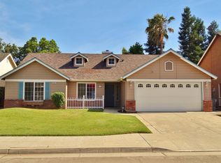 2027 E Muncie Ave, Fresno, CA