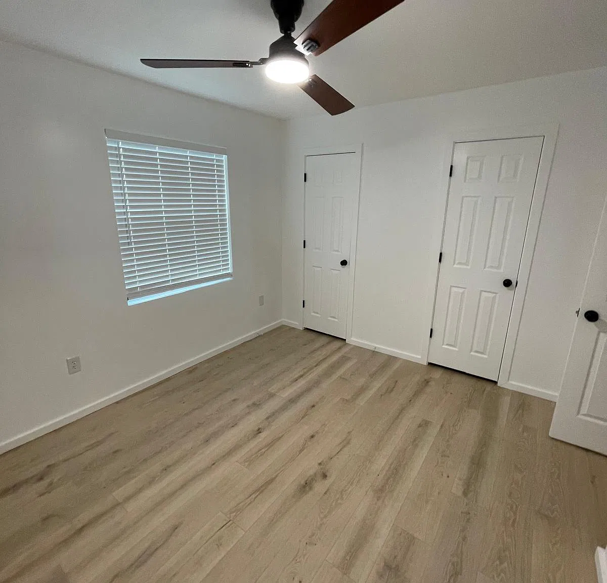 4 bed, 1250 sqft, $1,450 — Photo 2