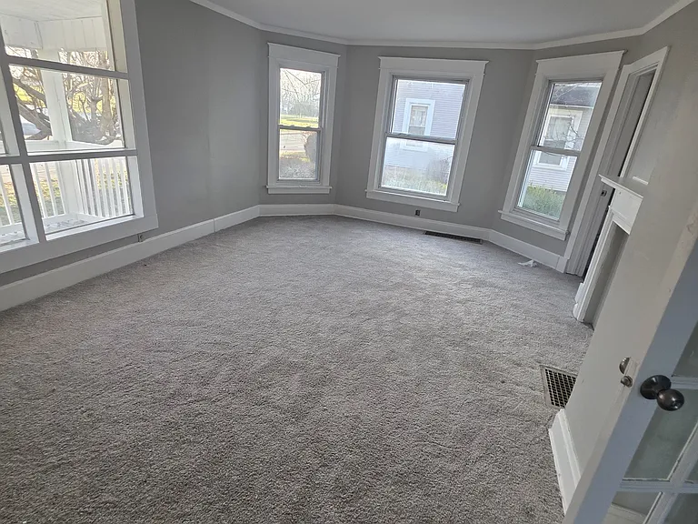822 Leesburg Ave — Photo 12