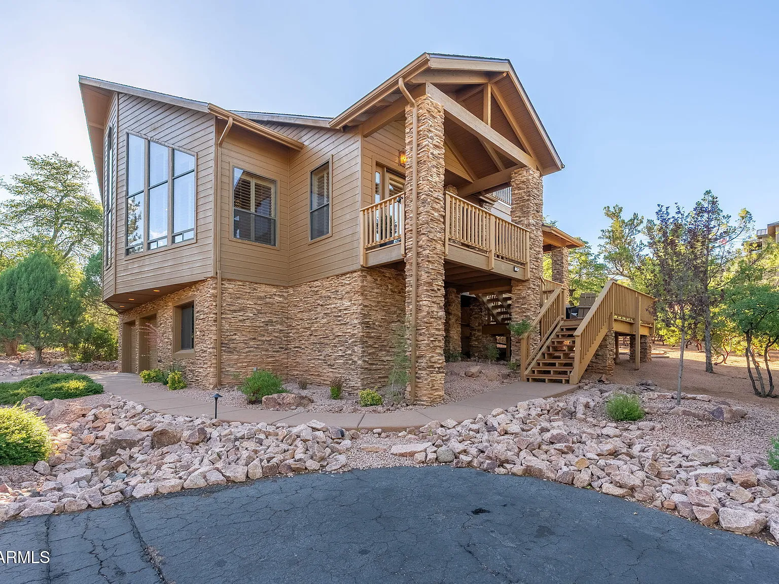 4 bed, 3.0 bath, 2916 sqft, $4,500 — Photo 3
