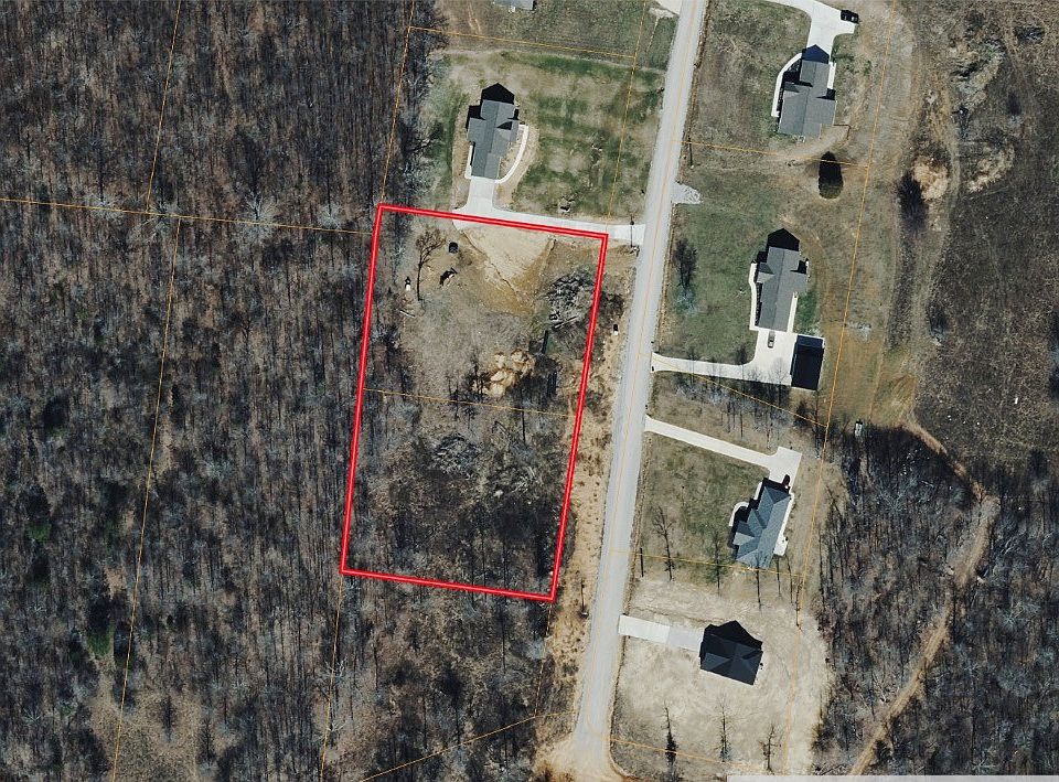 1st image of 350 Kelsie Cir