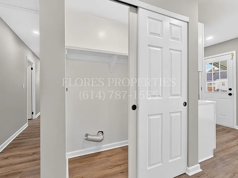 1300 Evaline Dr — Photo 26