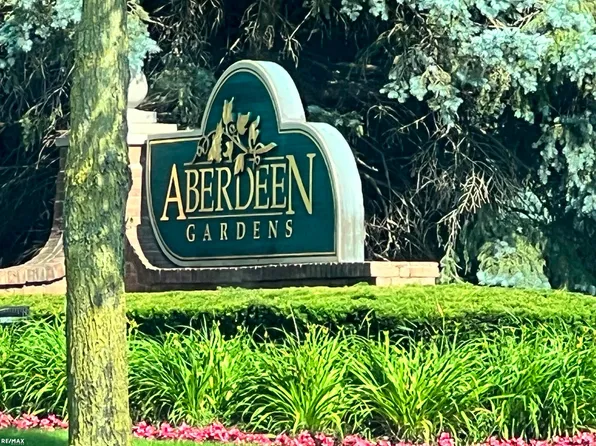 4103 Berkshire Dr #20, Sterling Heights, MI 48314