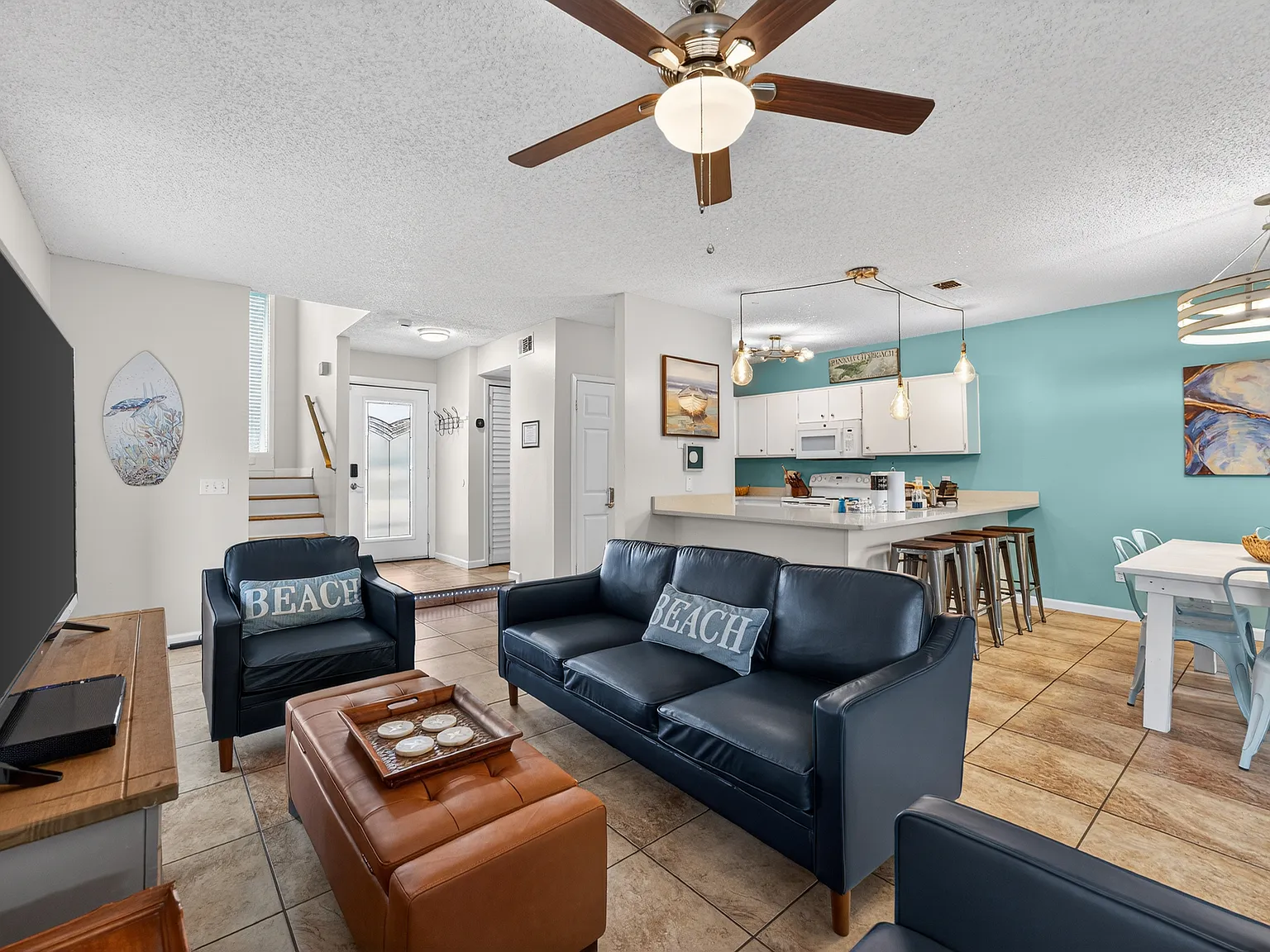 2 bed, 1.5 bath, 1500 sqft, $2,300 — Photo 1