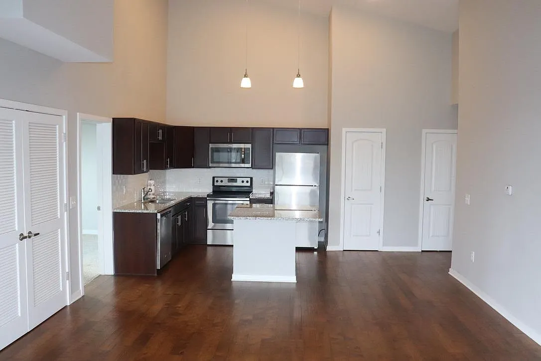 Building Photo - 1118 Litton Ave #301