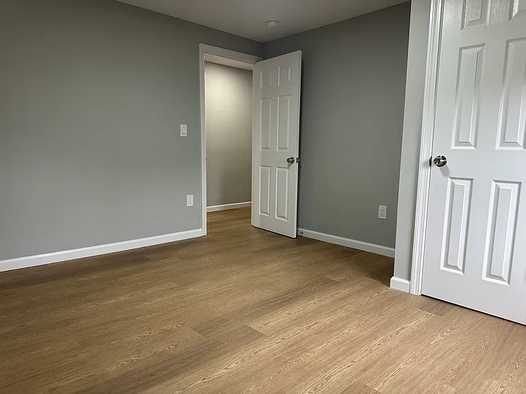 291 Maple Ave #2 — Photo 8
