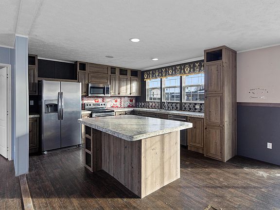 5th image of 72 Bow Cir