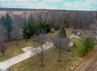 15670 Hallauer Rd, Oberlin, OH 44074