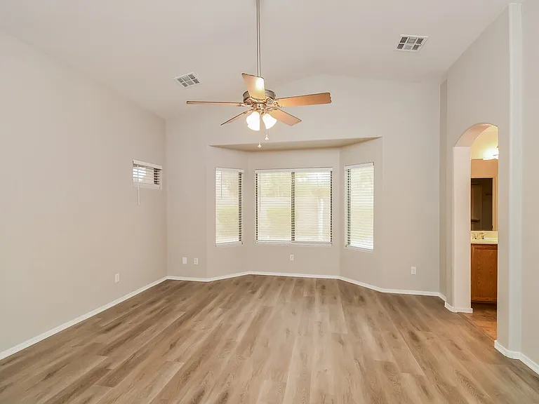 45734 W Dirk St — Photo 9