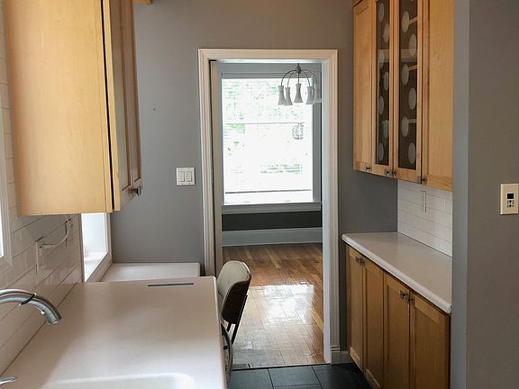 Kitchen with gas range