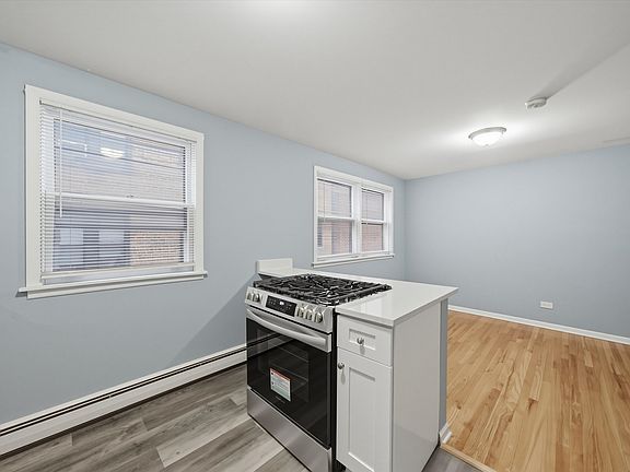 5th image of 6921 N Ashland Blvd Frnt 3A