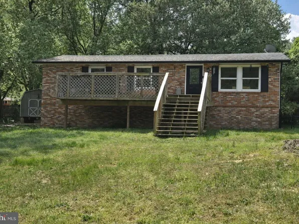 941 Pat Ln, Huntingtown, MD 20639