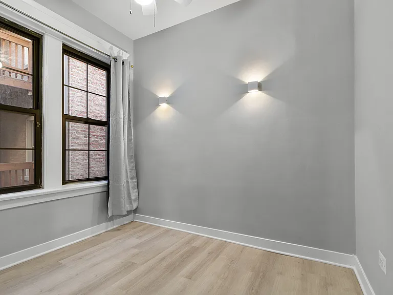 1127 W Farwell Ave #105 — Photo 9