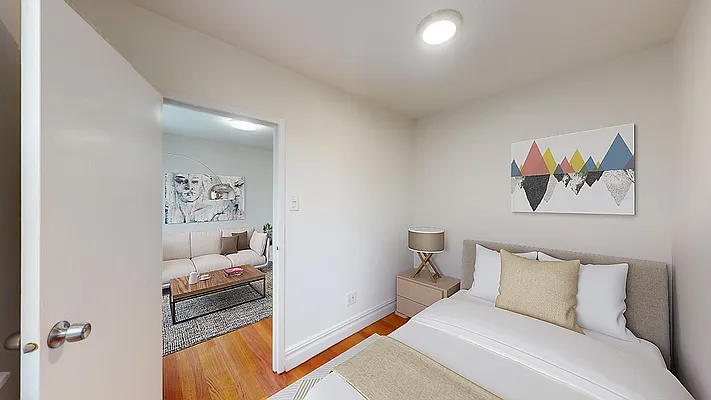 Rented by Bond New York | media 14