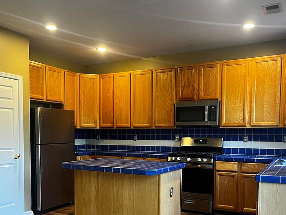 3rd image of 2503 William Taft Ct