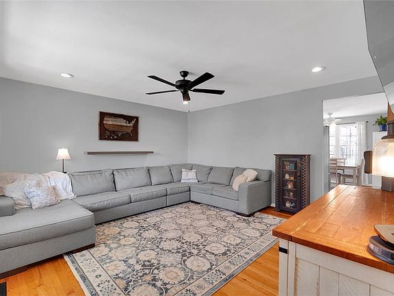 4th image of 450 Lindsey Lake Rd