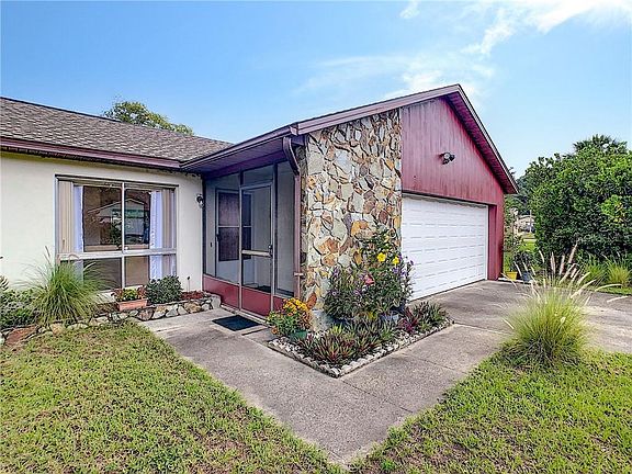 4th image of 2618 Hendy Ct