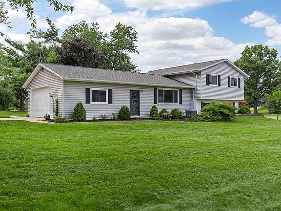 2nd image of 1576 Ironwood Dr
