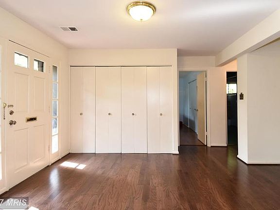 4th image of 5102 Cicero Ct