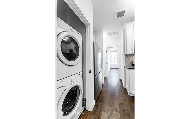 Rented by Douglas Elliman | media 15