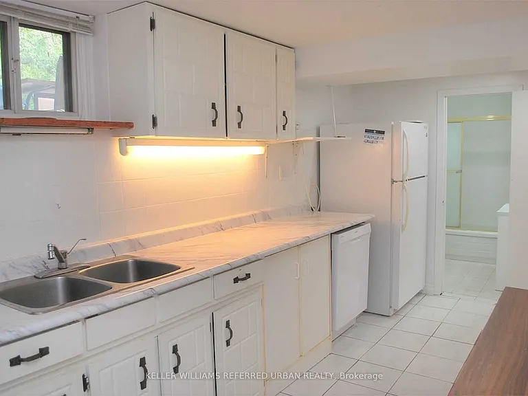 53 Silvio Ave #BASEMENT — Photo 1