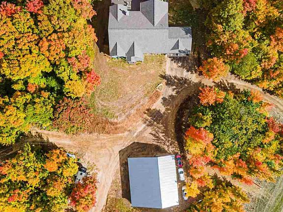 5th image of 8303 Blackman Rd