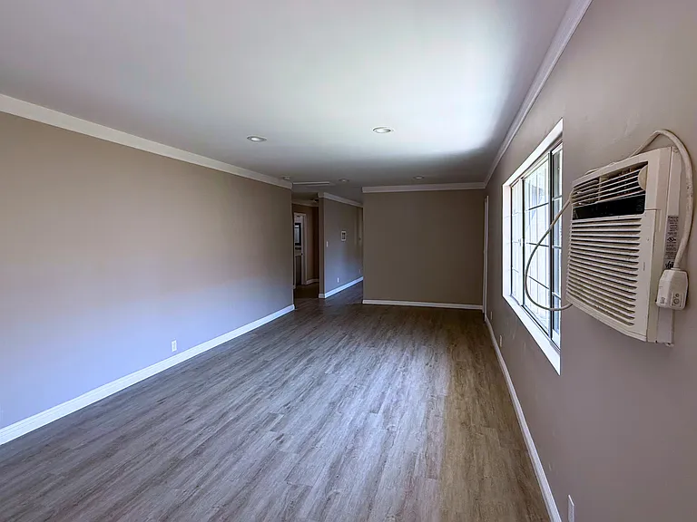 1542 Ricardo St #A — Photo 6