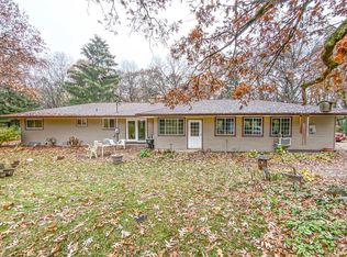 N7537 Bell School Rd, Burlington, WI 53105