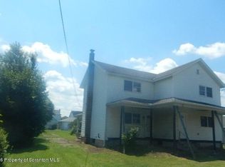 505 Hickory St, Peckville, PA 18452