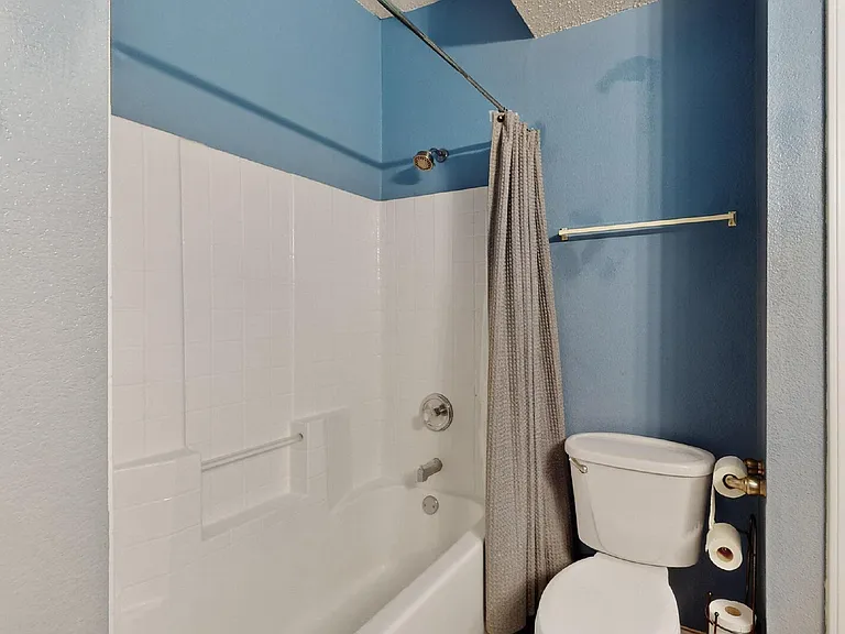 165 Hirth Dr — Photo 22