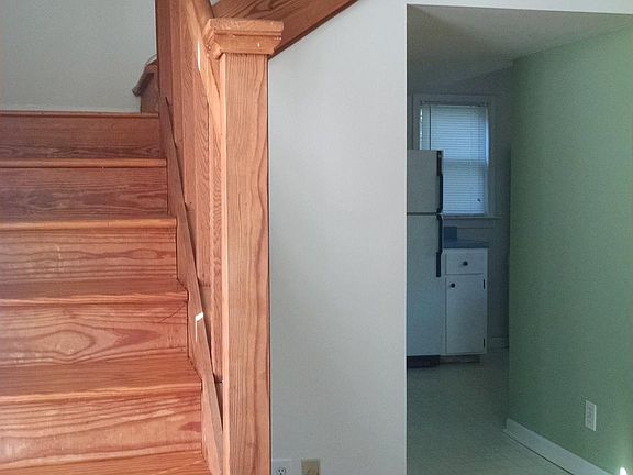 Stairs to loft bedrooom