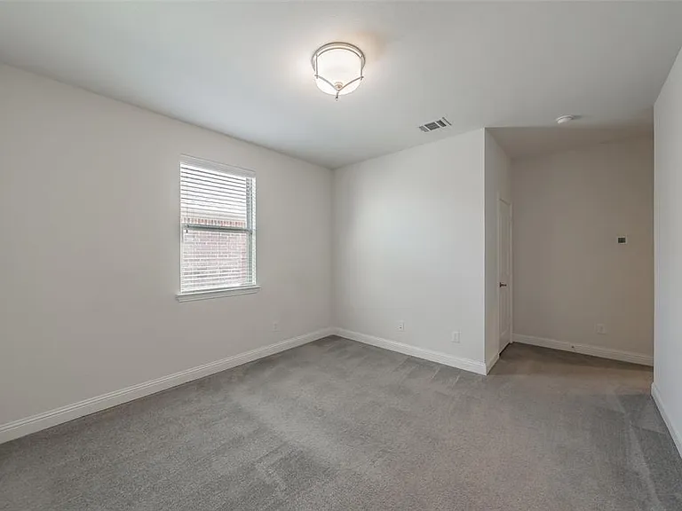 8075 Sunflower Ln — Photo 25