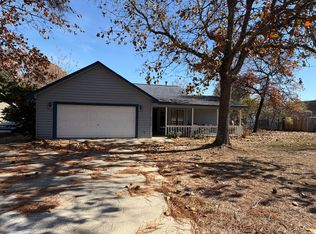 52 Montana Ln, Spring Lake, NC 28390