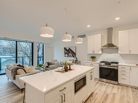 3rd image of 4745 Minnehaha Ave #206