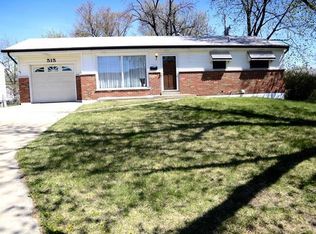515 Holiday Ave, Hazelwood, MO 63042