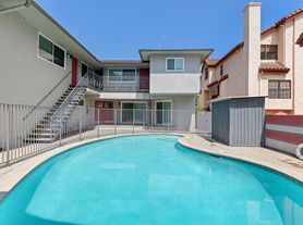 1119 Huntington