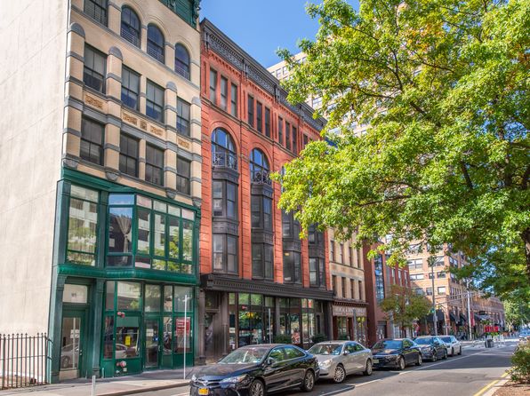 95 Montgomery St APT 403