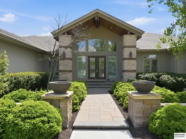2344 S 182nd Cir, Omaha, NE 68130