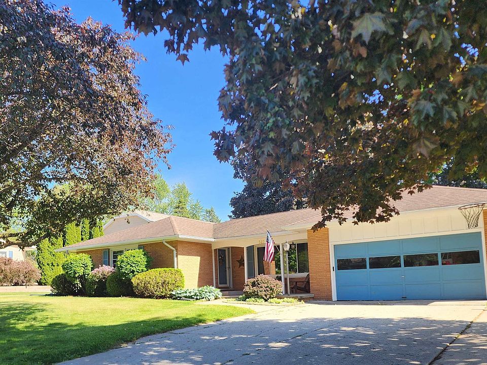 1st image of 540 Fairlane Dr