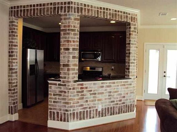 4th image of 2640 Cedar Springs Ln