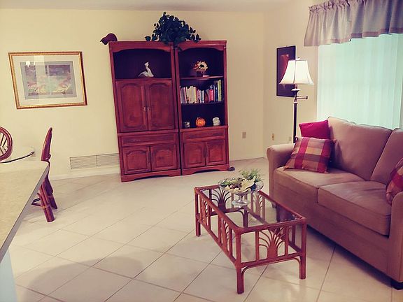 4th image of 4063 Southwell Way
