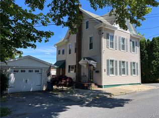 114 E Washington St, Slatington, PA 18080