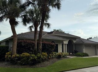 8575 Woodbriar Dr, Sarasota, FL 34238