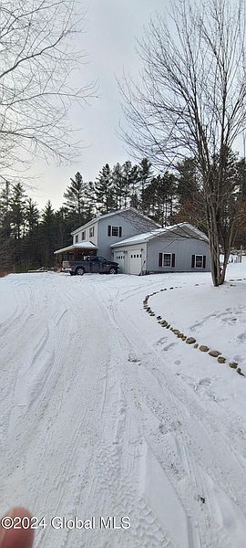 3rd image of 1074 Dry Bridge Road