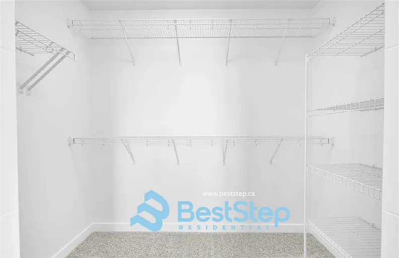 3 bed, 2.5 bath, 1900 sqft, $2,100 — Photo 4