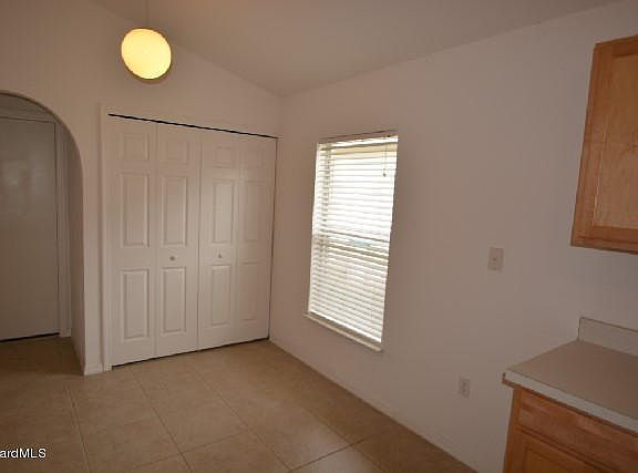5th image of 318 Macon Dr #0