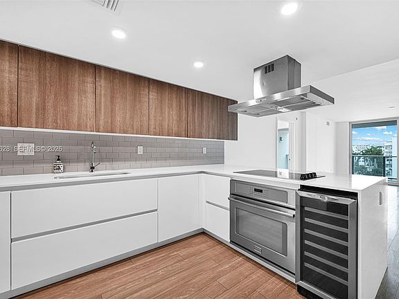 2nd image of 1025 92nd St #602