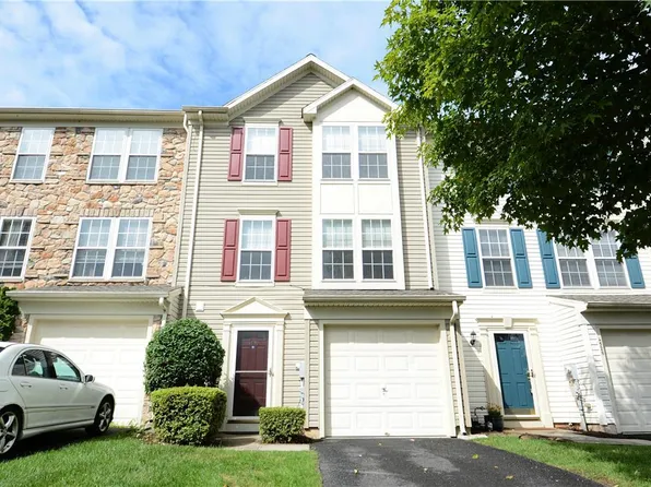 4530 Jasmine Dr, Center Valley, PA 18034